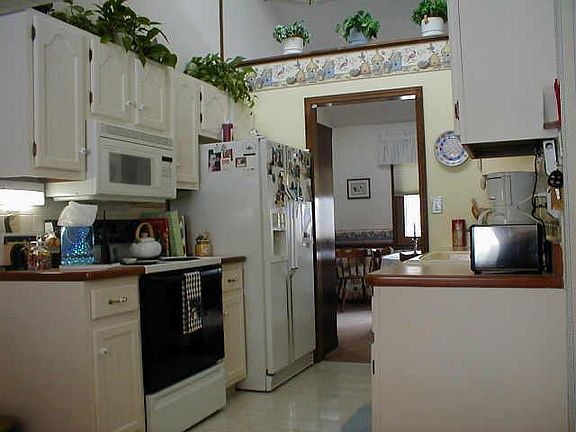 3rd image of 8408 E Christiana Ln