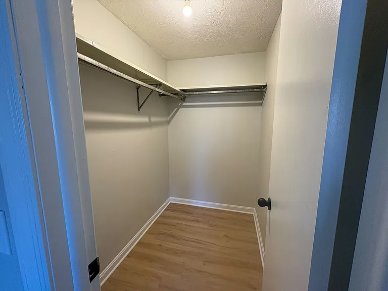 Brookside Commons — Photo 13