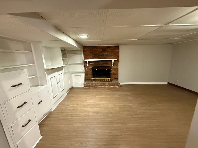 10410 Foxboro Dr — Photo 15