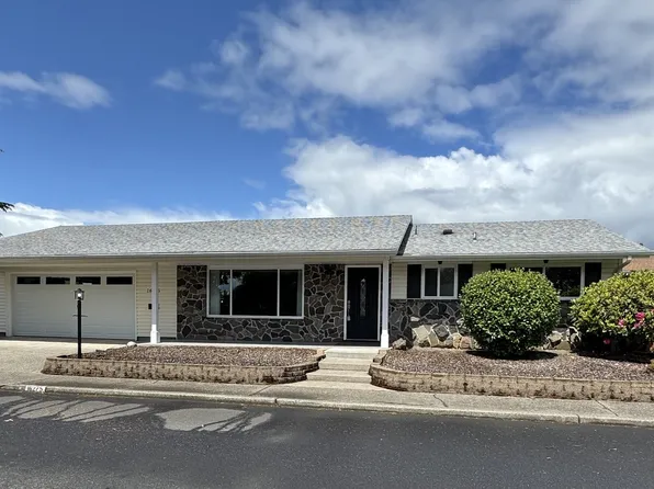 16275 SW King Charles Ave, King City, OR 97224