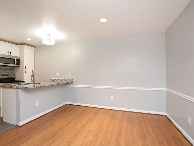 2100 Wilcrest Dr #B — Photo 34