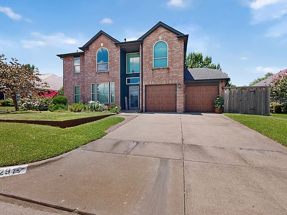 4th image of 7929 Whispering Woods Ln