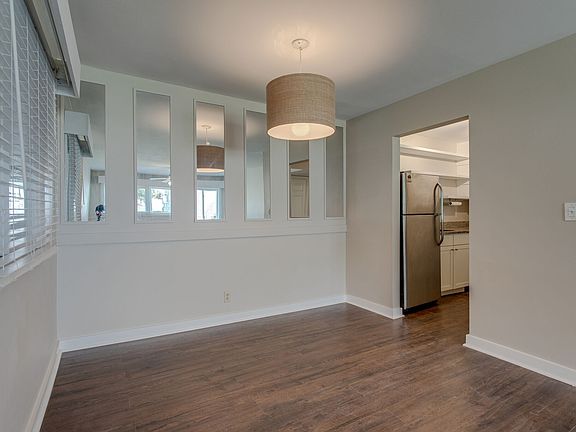 3rd image of 1900 Richard Jones Rd APT S1
