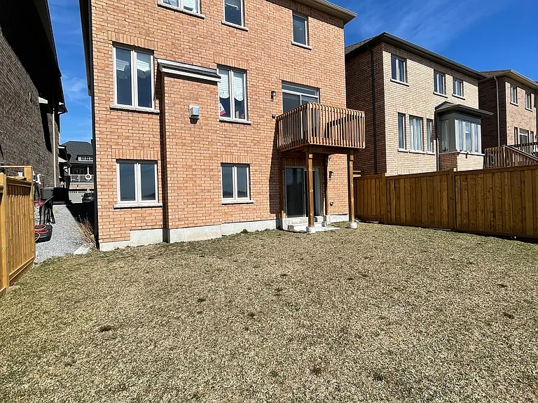 77 Ben Sinclair Ave — Photo 10