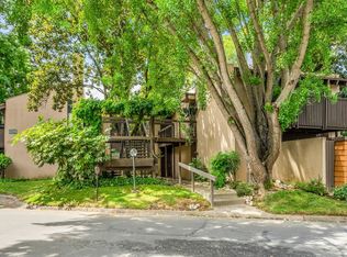2236 Woodside Ln UNIT 10, Sacramento, CA