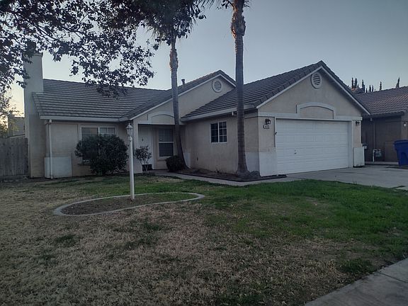 2nd image of 4405 N Olive Ave