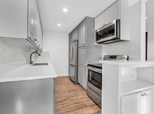 4140 Warner Blvd APT 208, Burbank, CA