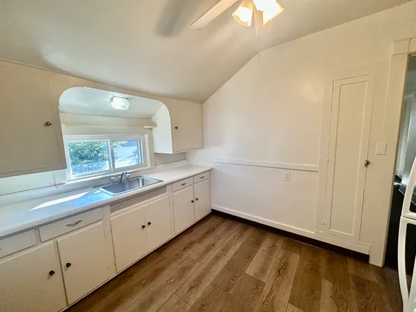130 W 25th St, Erie, PA