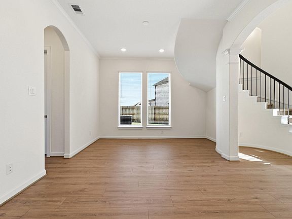 4th image of 8427 Crab Blossom Dr
