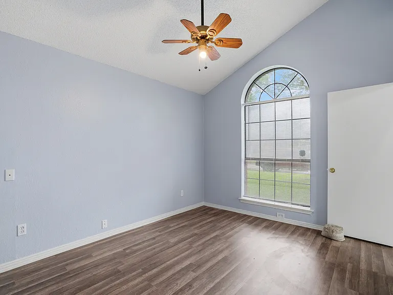 2540 Winter Oak St — Photo 19