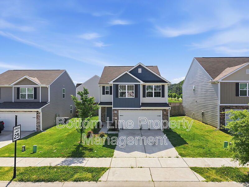 1st image of 608 Frosty Way