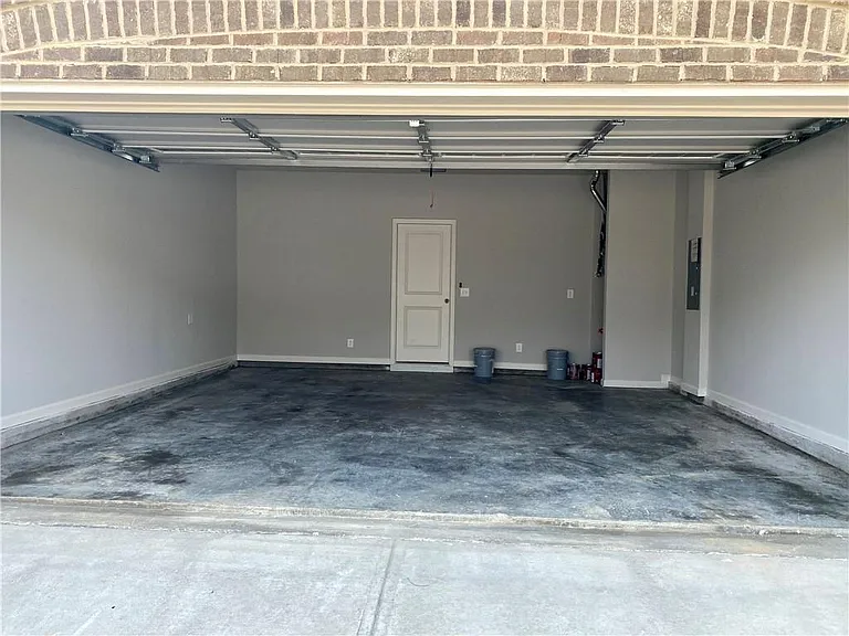 3070 Andover Trl — Photo 12