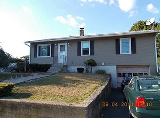 11 San Juan Dr, Bristol, RI 02809