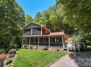 146 W Stecoah Hts, Robbinsville, NC 28771