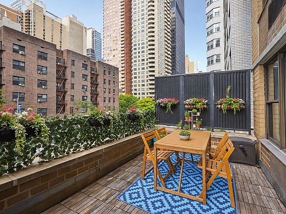 3rd image of 301 E 45th St APT 2F