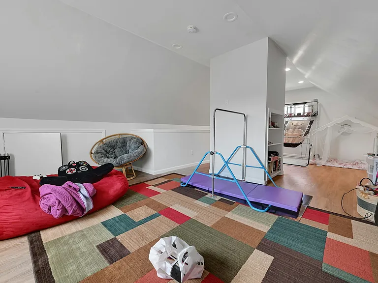 47 George St — Photo 31