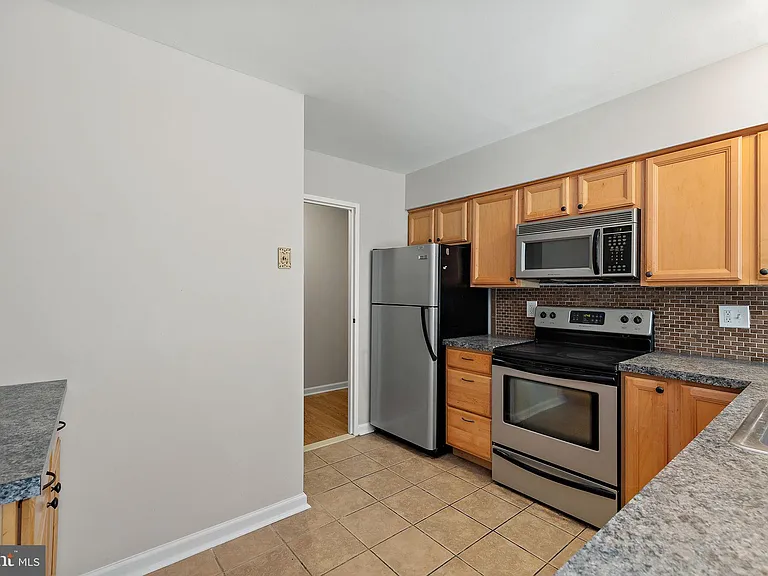200 Campbell Cir #E-14 — Photo 4