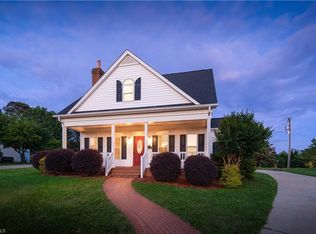 121 Bradberry Ct, King, NC 27021
