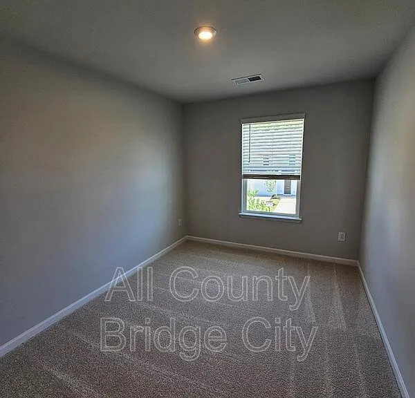 157 Randwick Ln — Photo 8