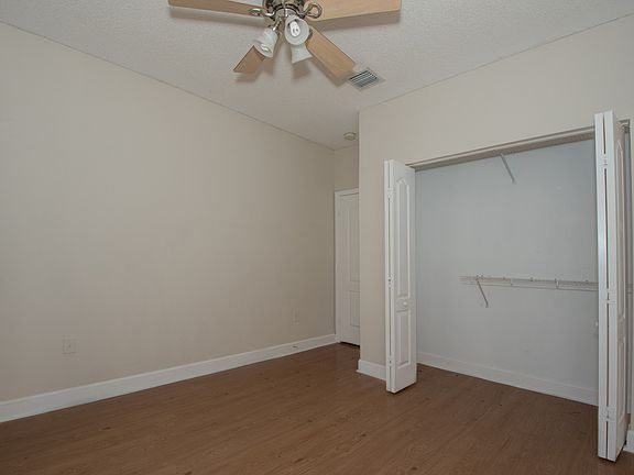 5th image of 5125 NW 112th Ct