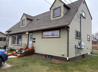 509 9th St NW, Minot, ND 58703