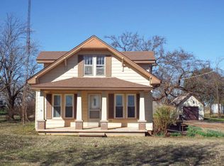 9204 S Cleveland St, Waukomis, OK 73773
