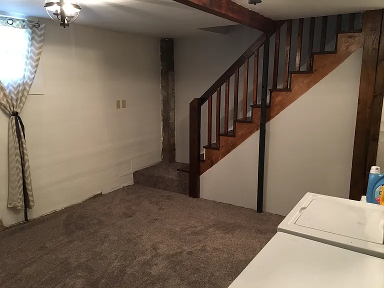 221 Warren Ave — Photo 23