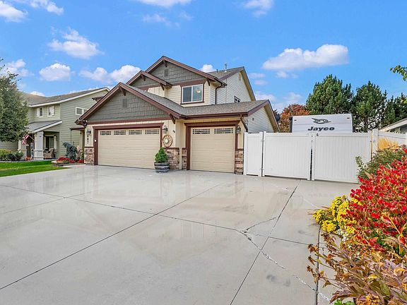 4th image of 11687 Annette Ct