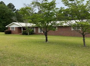 248 W Peterson Ave, Lyons, GA 30436