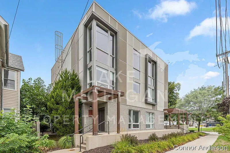 600 Douglas St NW #600B