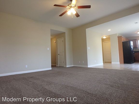 4th image of 2303 Barnett Dr