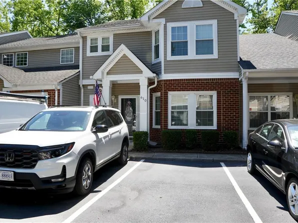 610 Station Square Ct, Chesapeake, VA 23320