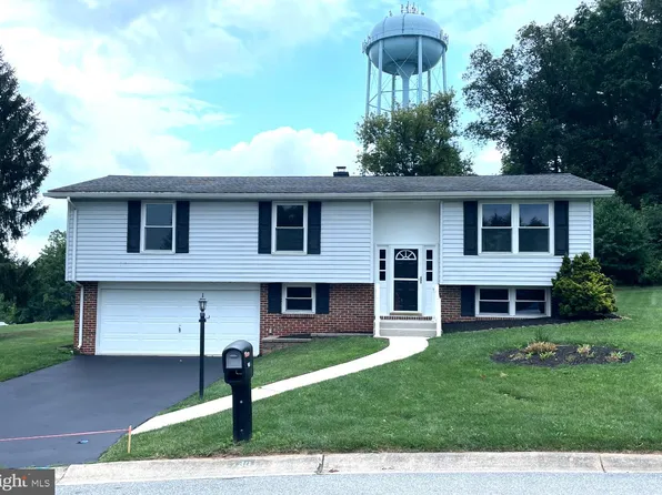 740 Franlyn Dr, Dallastown, PA 17313