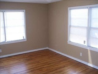 2nd image of 4029 Eastland St