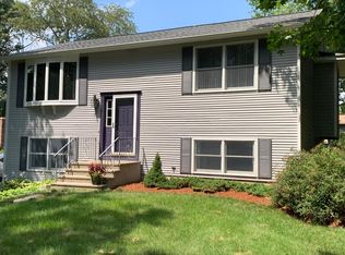 29 Edgewater Rd, Narragansett, RI 02882