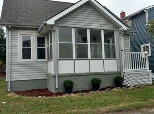 2169 Hamata St, Ferndale, MI 48220