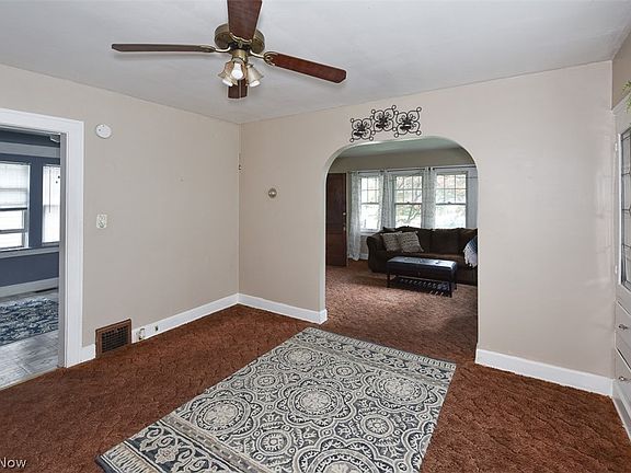 5th image of 2118 Eldred Ave