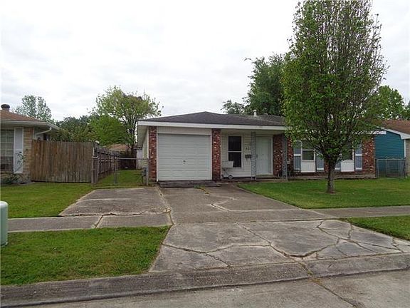 3rd image of 621 Clinebrook Dr