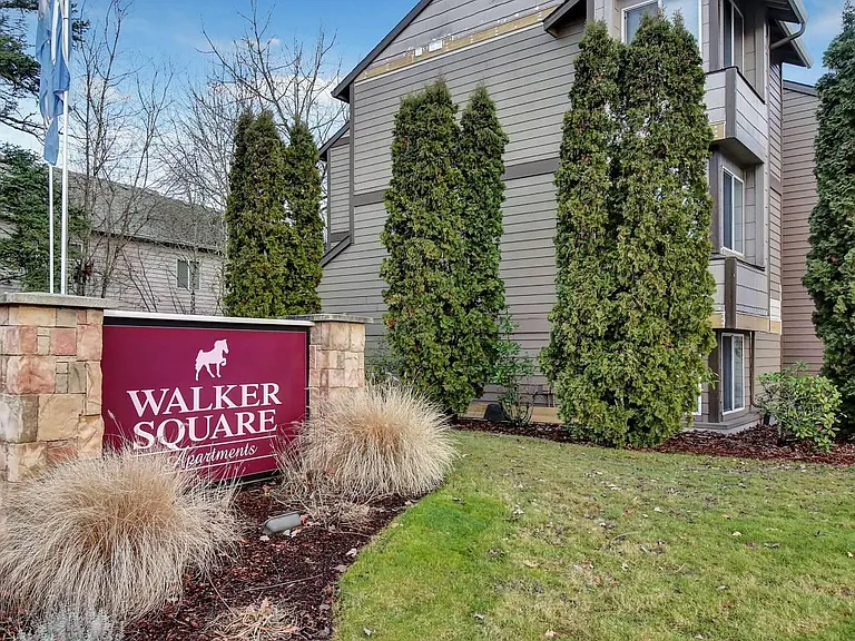 Walker Square Apartment — Photo 6