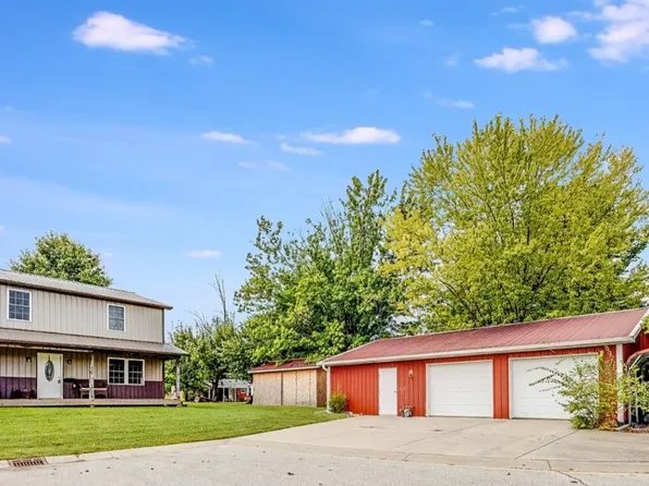 229 Harriet St, Lawrenceburg, IN 47025