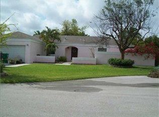 15420 SW 156th Ter, Miami, FL 33187