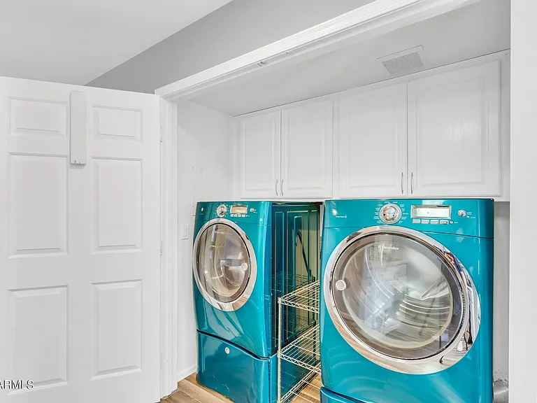1505 N Center St #215 — Photo 8
