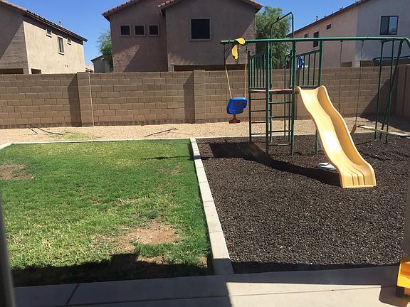 Backyard w/Playset