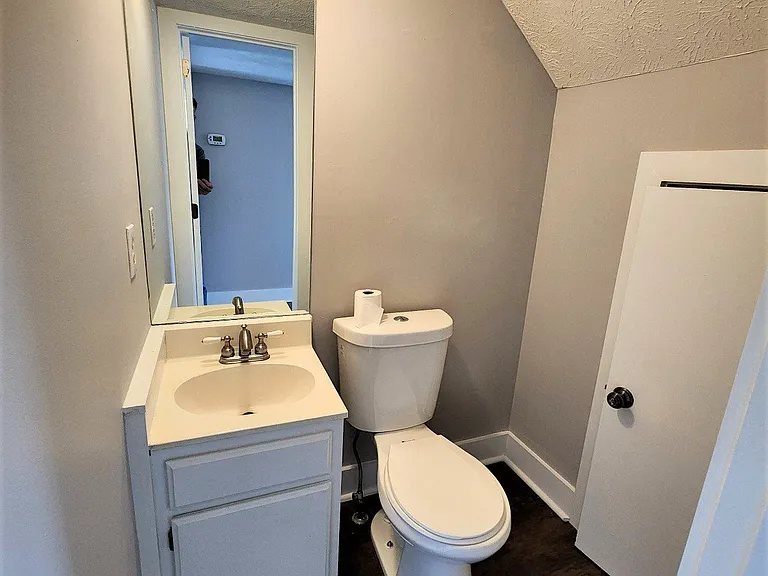 141 Thistle Ln — Photo 9