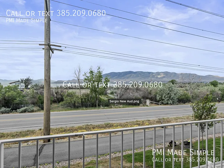 1107 E Hatch Row — Photo 27