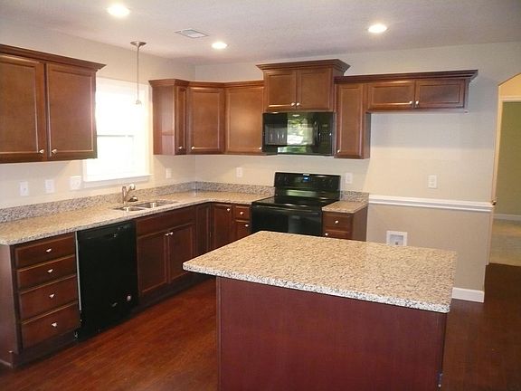 2nd image of 149 Woodcreek Dr