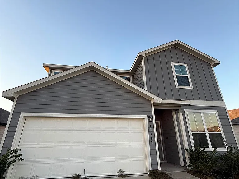 17907 Baleage Ln — Photo 1