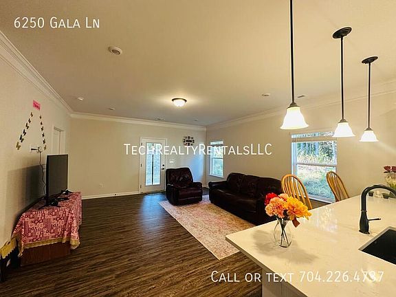 3rd image of 6250 Gala Ln