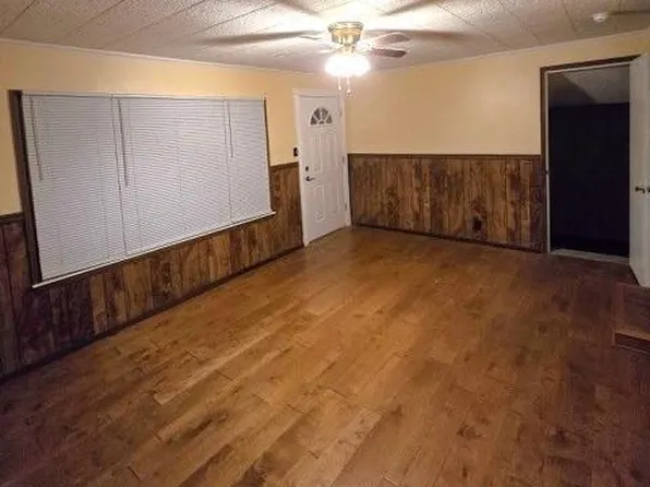 15510 Allen Ave, Belton, MO 64012