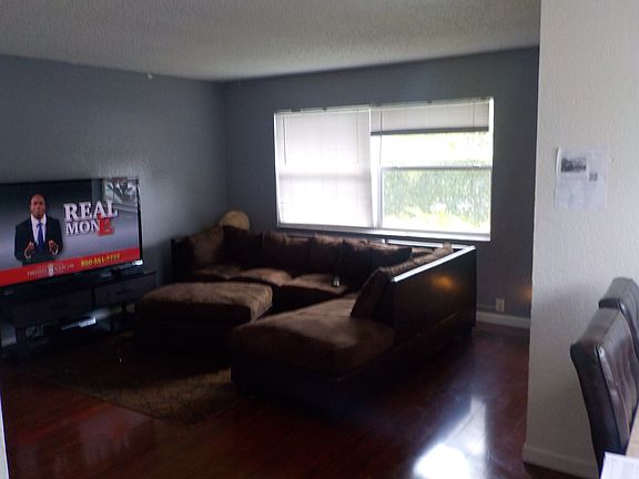 2nd image of 210 NW 20th Ct